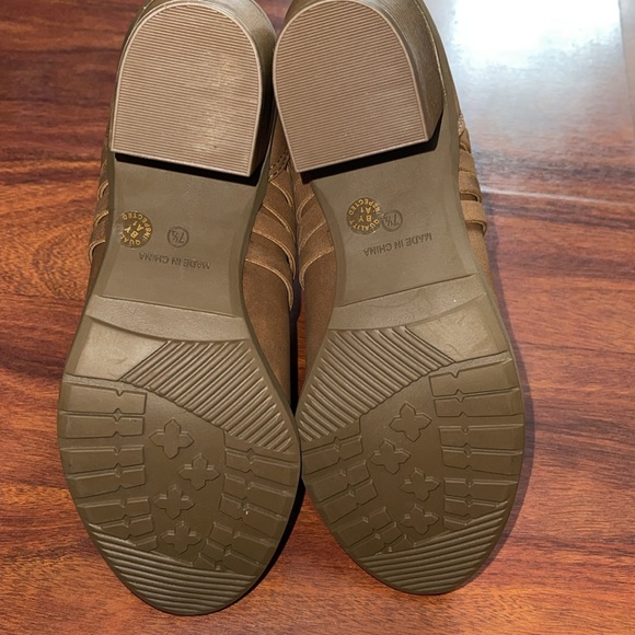 Womens Arizona Booties - Picture 8 of 11